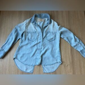 EUC Bella Dahl tencel denim button down shirt